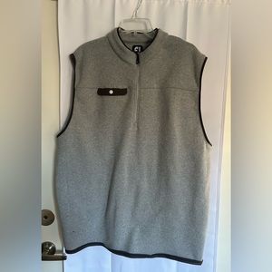 FootJoy grey heather vest, dark grey trim, half zip, breast pocket XXL polyester
